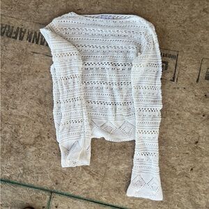 Elegant White/Cream Knit Sweater